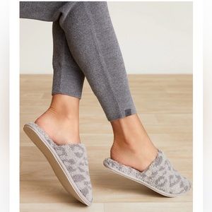 CozyChic Barefoot In The Wild
Slipper new size S 5/6
$68.00